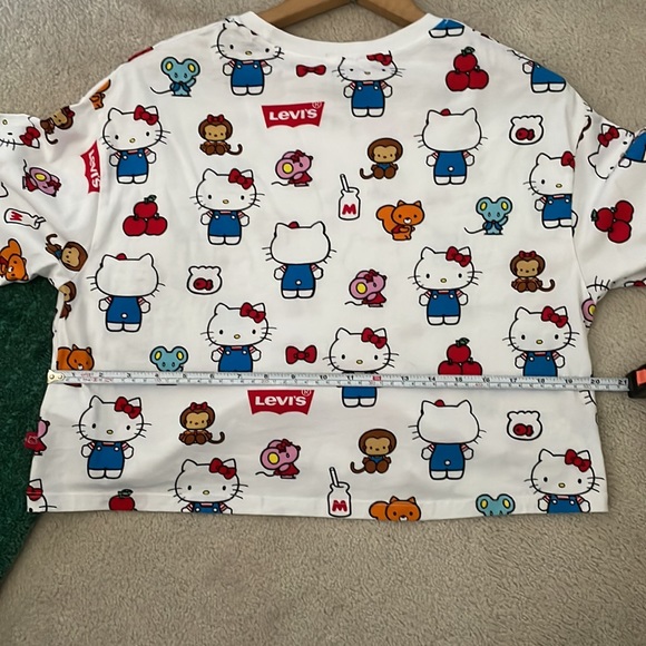 Levi’s cropped woman’s short sleeve tee shirt - Sanrio Hello Kitty - Picture 9 of 12